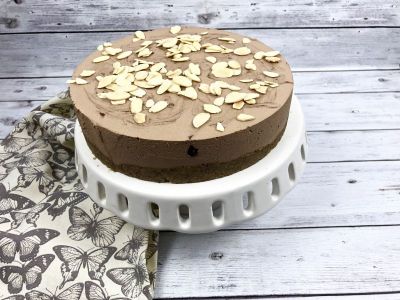 Chocolate-cherry raw cake